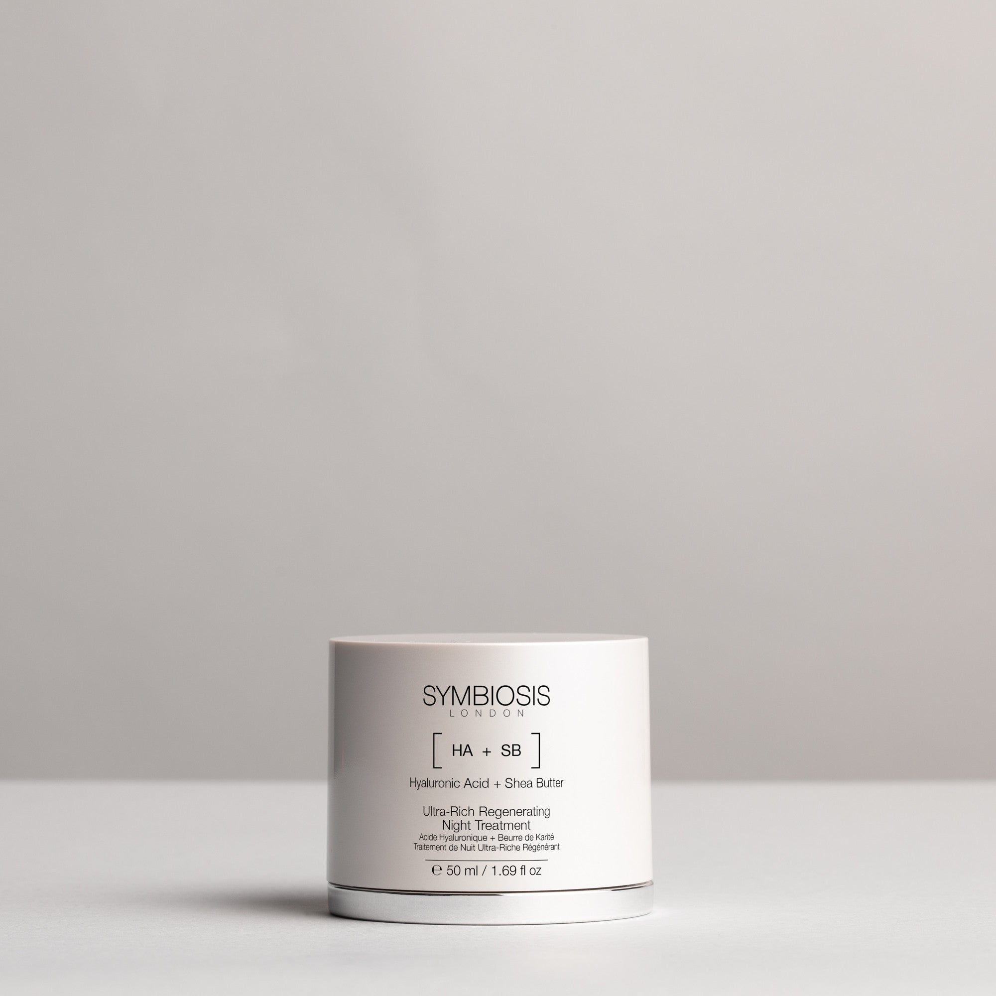[Hyaluronic Acid + Shea butter] Ultra Rich Regenerating Night Treatment