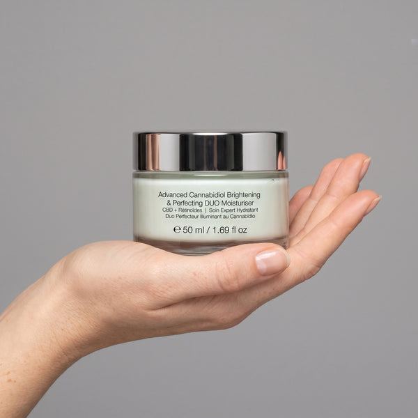 [CBD + Retinoids] - Advanced Cannabidiol Brightening & Perfecting DUO Moisturiser