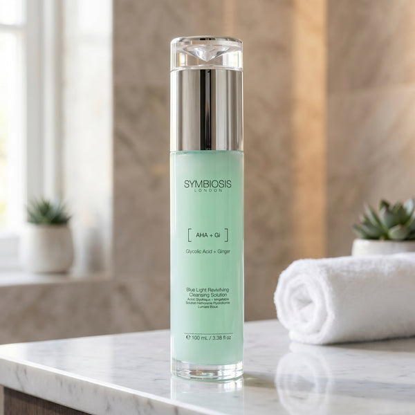 AHA + Gi [Glycolic Acid + Ginger] Blue Light Revivifying Cleansing Solution - SY068